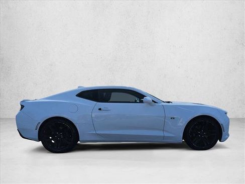 Used 2016 Chevrolet Camaro SS image 4