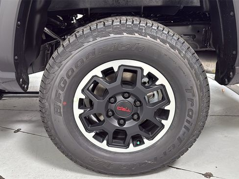 New 2025 Toyota Tacoma TRD Off-Road image 23