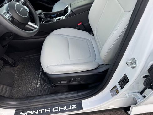 Used 2025 Hyundai Santa Cruz SEL AWD/4WD image 8