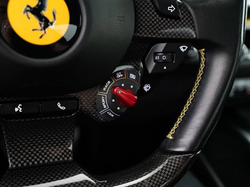 Used 2020 Ferrari 812 Superfast image 17