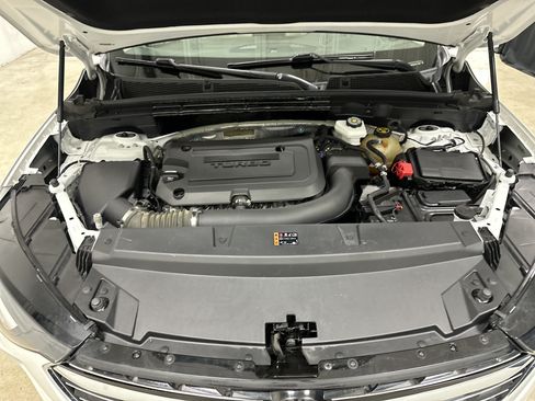 Used 2022 Buick Envision Essence w/ Safety Package AWD/4WD image 34