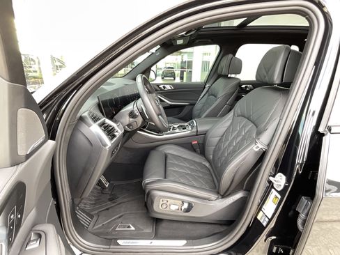 Certified 2025 BMW X5 xDrive50e w/ M Sport Package image 10