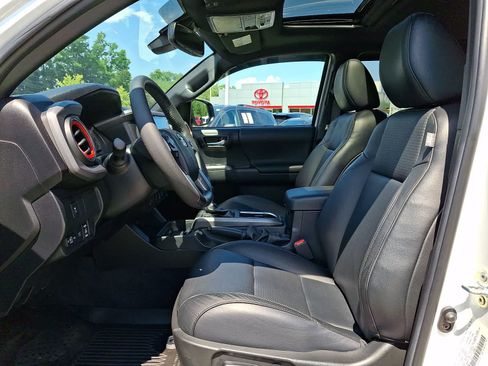 Certified 2023 Toyota Tacoma TRD Sport w/ TRD Premium Sport Package AWD/4WD image 15