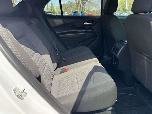 Used 2024 Chevrolet Equinox LT w/ LPO, Floor Liner Package FWD image 16