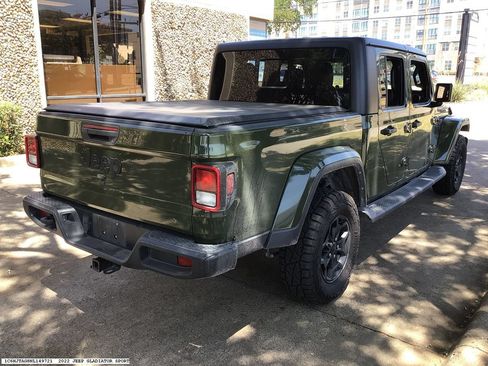 Used 2022 Jeep Gladiator Sport AWD/4WD image 5