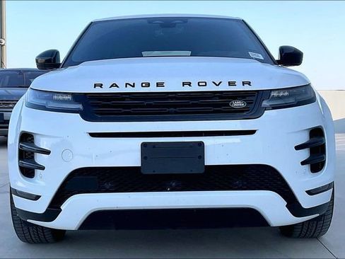 Used 2026 Land Rover Range Rover Evoque Dynamic SE AWD/4WD image 2