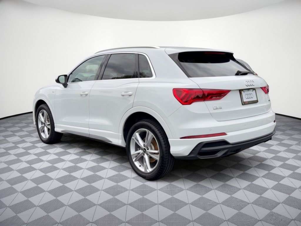 Used 2024 Audi Q3 2.0T Premium AWD/4WD image 3