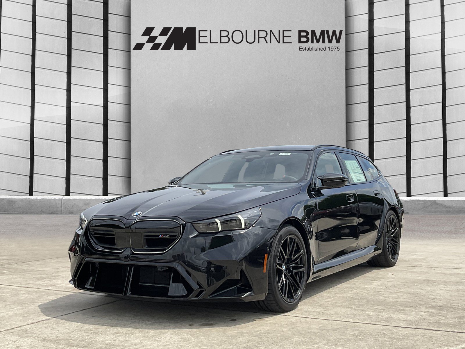 New 2027 BMW M5 Touring AWD/4WD image 3