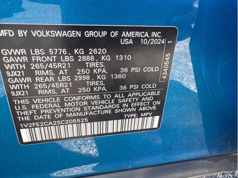 Used 2025 Volkswagen Atlas Cross Sport SEL Premium R-Line AWD/4WD image 14