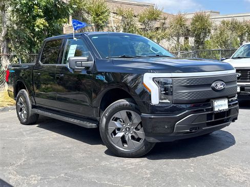 Certified 2024 Ford F150 Lightning Flash AWD/4WD image 2