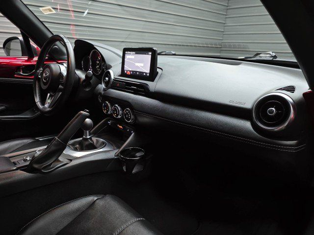 Used 2022 MAZDA MX-5 Miata RF Grand Touring w/ Weather Package RWD image 14