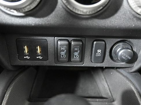 Used 2020 Mitsubishi Outlander Sport SE image 29