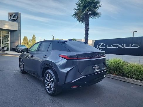 Certified 2023 Lexus RZ 450e Premium w/ Technology Package AWD/4WD image 3