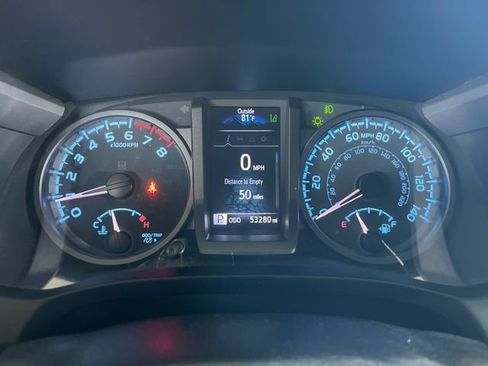 Used 2021 Toyota Tacoma TRD Off-Road w/ Technology Package image 8