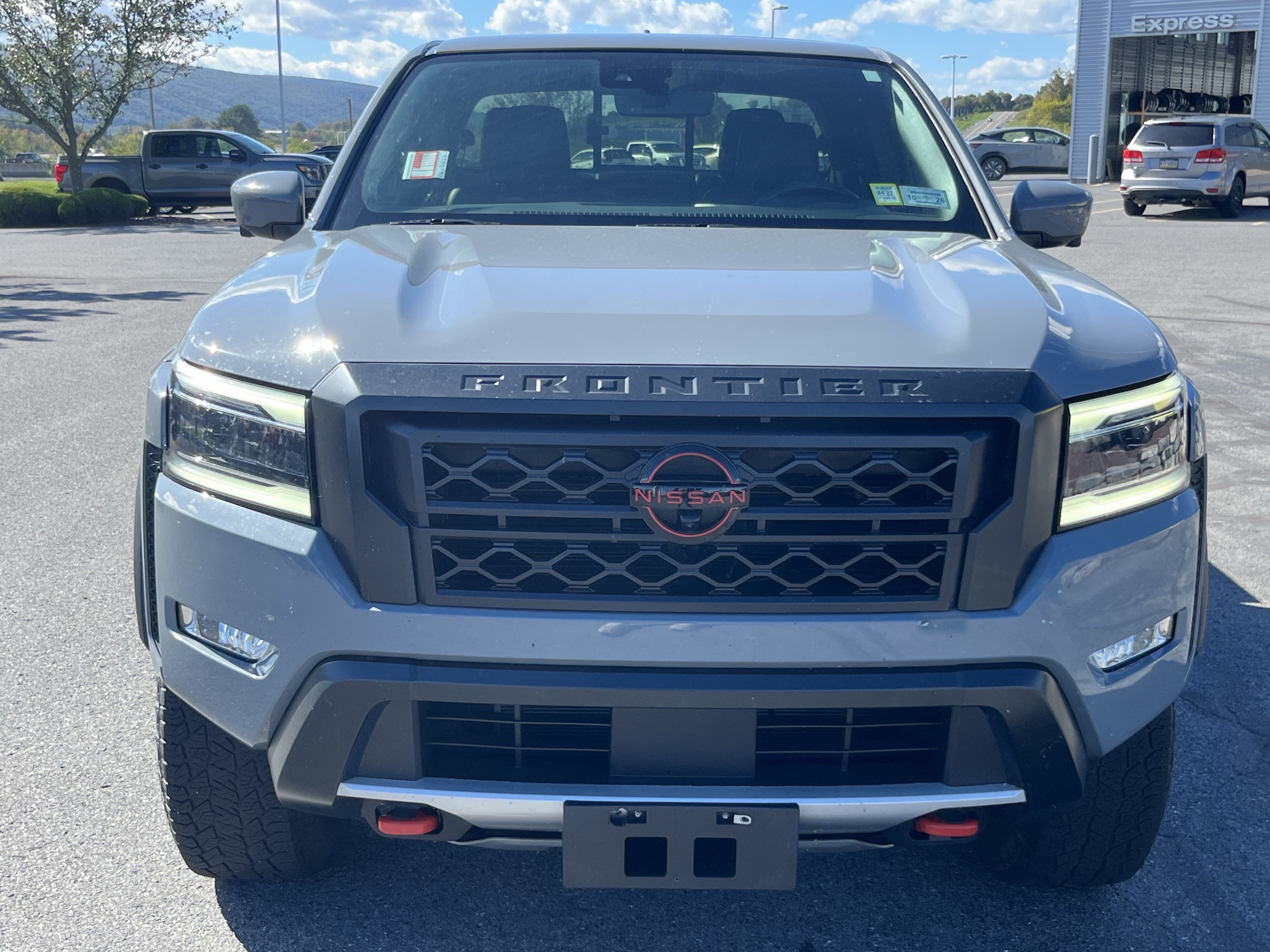 Used 2024 Nissan Frontier PRO-4X w/ Pro Premium Package AWD/4WD image 11
