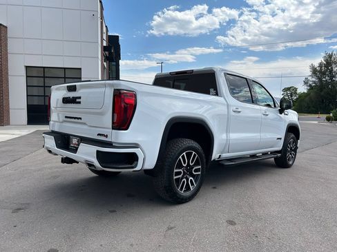 Used 2024 GMC Sierra 1500 AT4 w/ AT4 Preferred Package AWD/4WD image 3