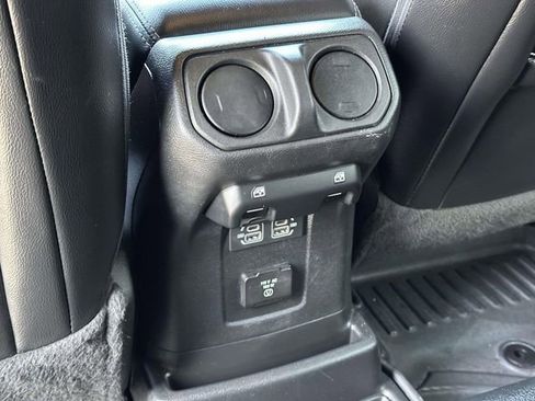 Used 2023 Jeep Wrangler Unlimited Sahara w/ Cold Weather Group image 18