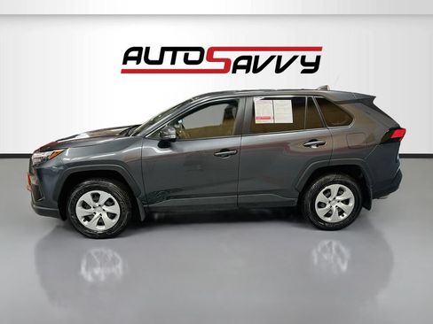 Used 2025 Toyota RAV4 LE AWD/4WD image 4