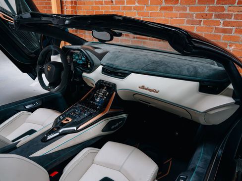 Used 2021 Lamborghini Sian Roadster AWD/4WD image 15