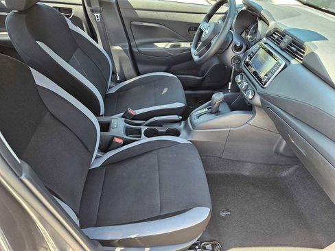 Used 2025 Nissan Versa S w/ Trunk Package FWD image 19