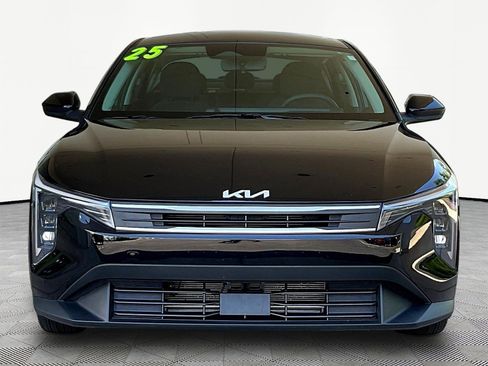Used 2025 Kia K4 FWD image 2