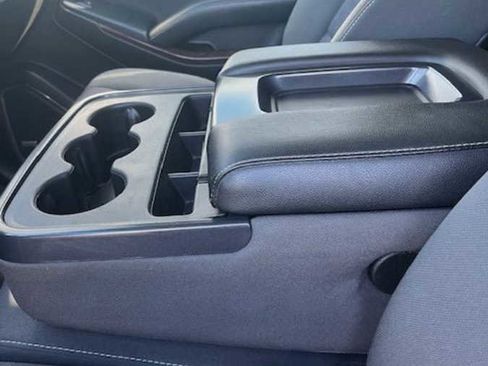 Used 2015 GMC Yukon SLE w/ Convenience Package image 8