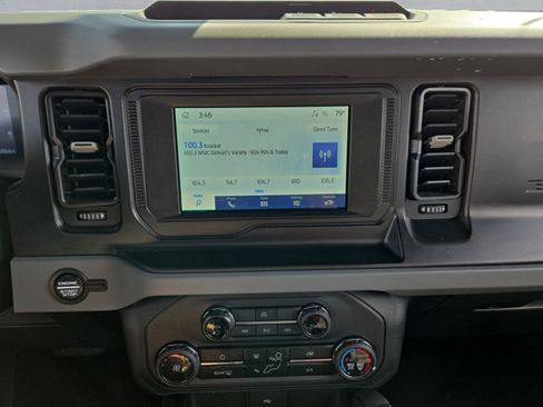 Used 2023 Ford Bronco Big Bend image 17