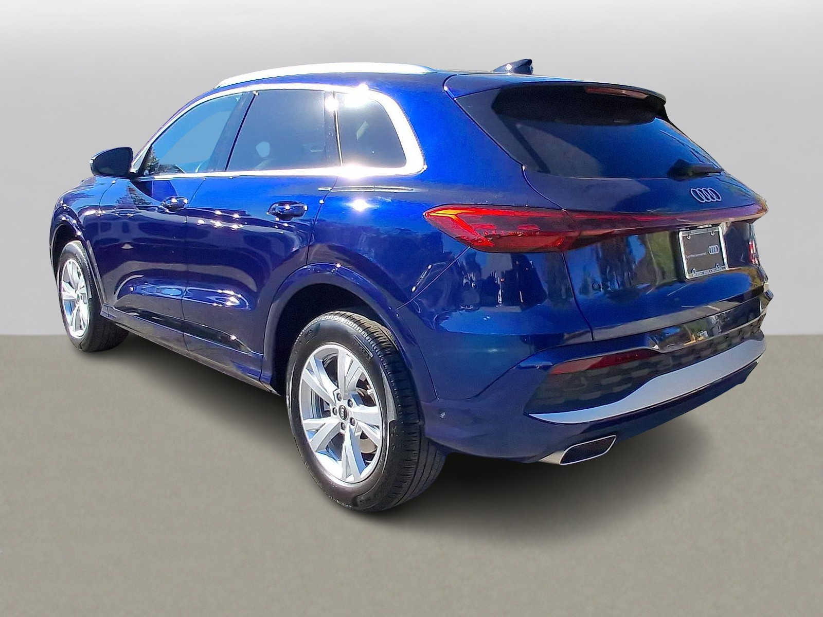 Used 2025 Audi Q5 Premium AWD/4WD image 28