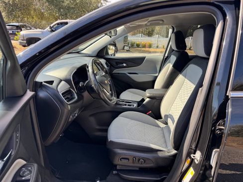 Used 2019 Chevrolet Equinox LT image 10