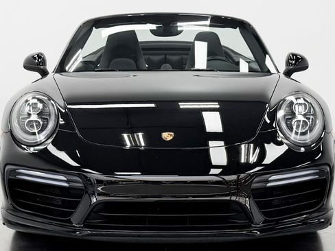 Used 2017 Porsche 911 4 Cabriolet AWD/4WD image 4