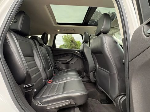 Used 2018 Ford Escape SEL w/ Ford Safe & Smart Package AWD/4WD image 35