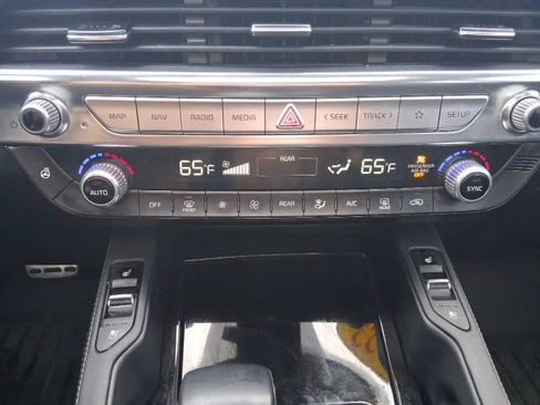 Used 2022 Kia Telluride SX w/ SX Prestige Package image 25