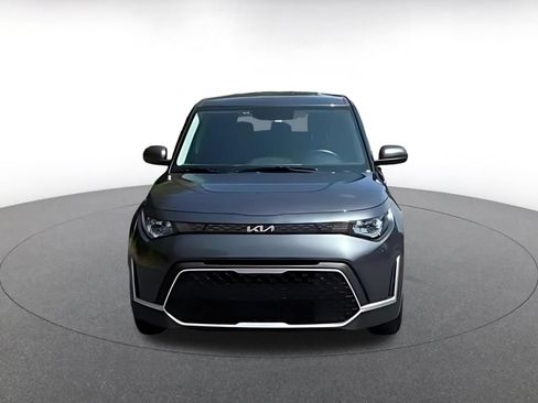 Used 2025 Kia Soul LX w/ LX Technology Package FWD image 3