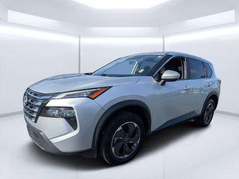 Used 2024 Nissan Rogue SV FWD image 7
