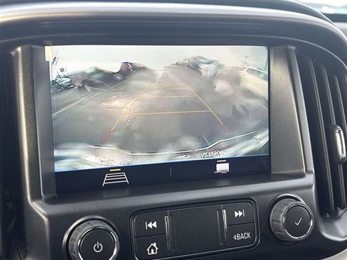 Used 2022 GMC Canyon AT4 w/ Trailering Package image 14