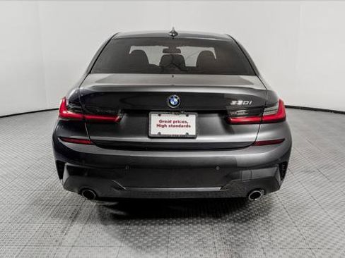 Used 2021 BMW 330i Sedan w/ M Sport Package RWD image 7