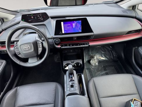 Used 2023 Toyota Prius Prime FWD image 10