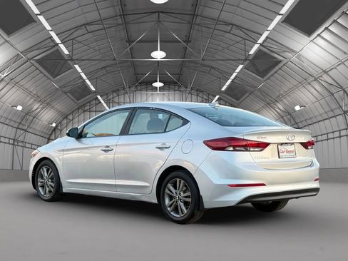 Used 2018 Hyundai Elantra SEL FWD image 5