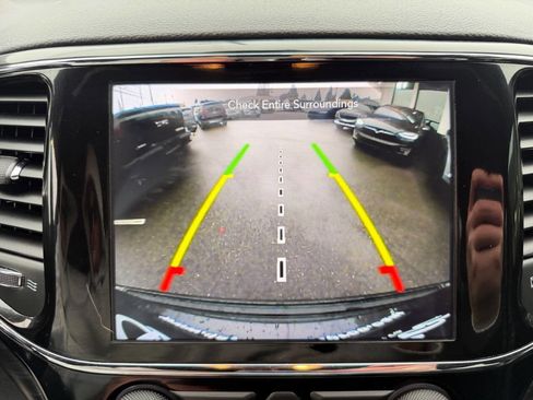 Used 2020 Jeep Grand Cherokee Altitude image 28