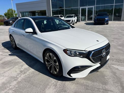 Used 2025 Mercedes-Benz E 350 Sedan image 3