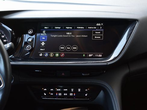 Used 2023 Buick Envision Essence image 32