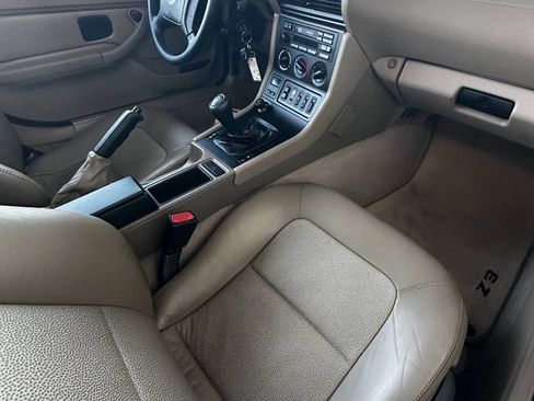 Used 1998 BMW Z3 2.8 RWD image 25