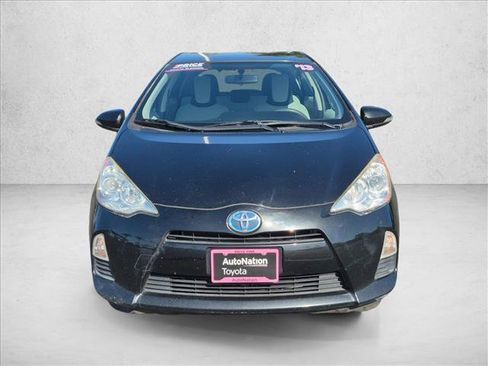 Used 2013 Toyota Prius C One FWD image 2