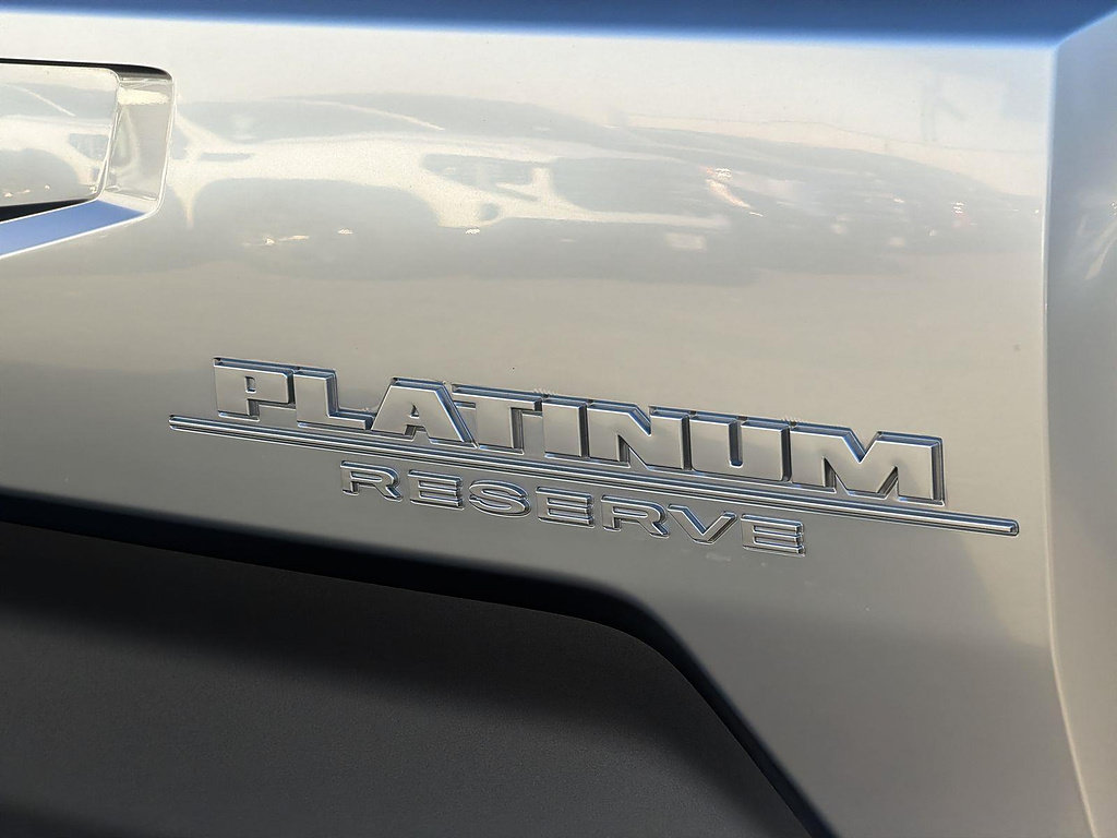 Used 2021 Nissan Titan Platinum Reserve w/ Moonroof Package AWD/4WD image 32