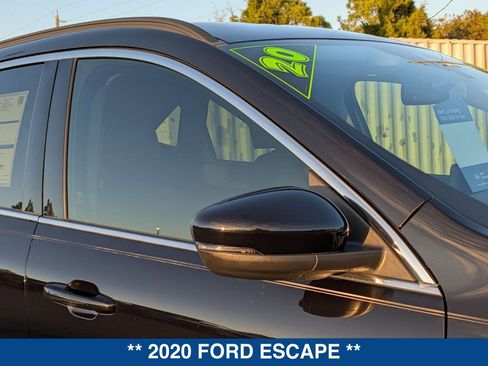 Certified 2020 Ford Escape Titanium image 10