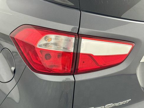 Used 2018 Ford EcoSport Titanium FWD image 22