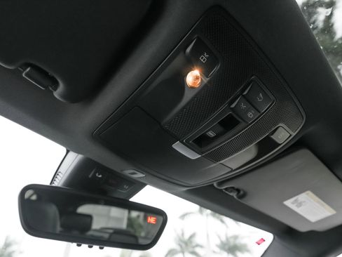 Used 2020 Mercedes-Benz GLA 250 4MATIC image 21