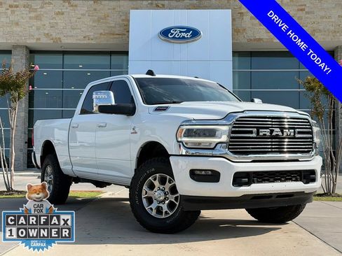 Used 2023 RAM 2500 Laramie AWD/4WD image 1