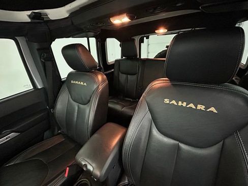 Used 2015 Jeep Wrangler Unlimited Sahara w/ Connectivity Group image 24