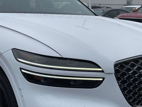 Used 2022 Genesis GV70 2.5T w/ Sport Prestige Package AWD/4WD image 4
